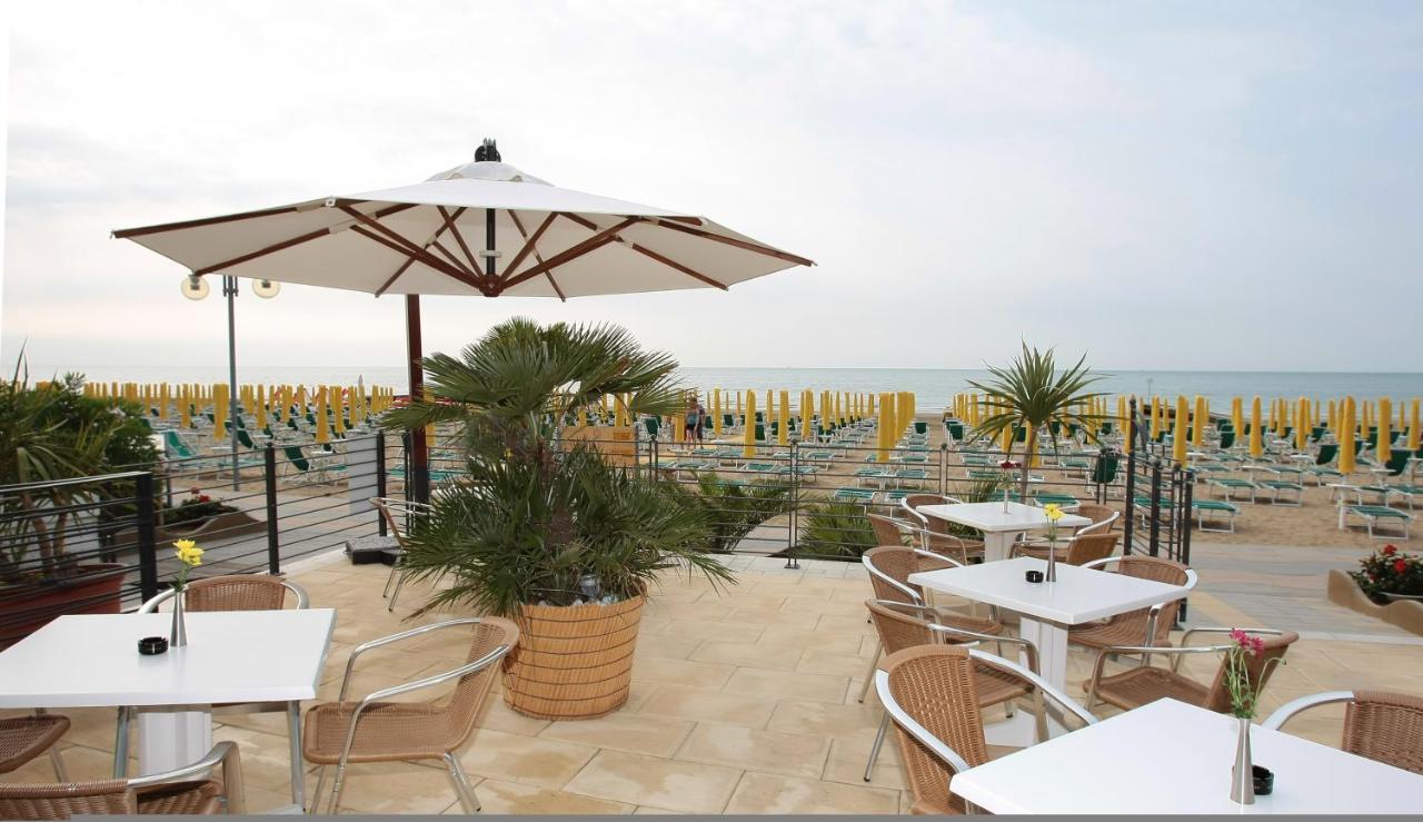 Hotel Columbia & Ninfea Lido di Jesolo Ngoại thất bức ảnh